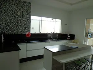 Casa à venda em Morada da Colina