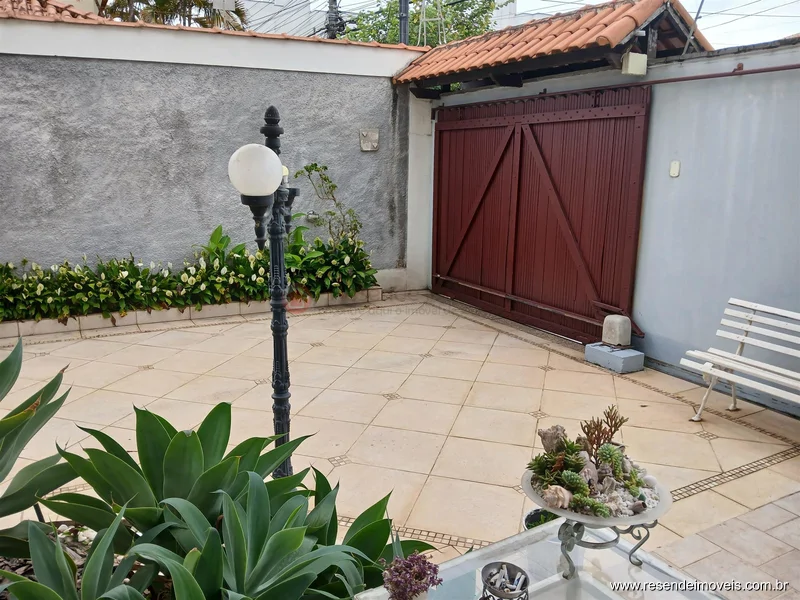 Foto 2 de 35 - Casa para venda em Vila Julieta