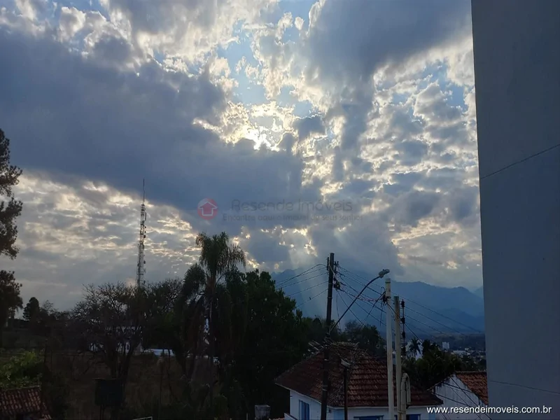 Foto 9 de 13 - Casa para aluguel em Vila Adelaide