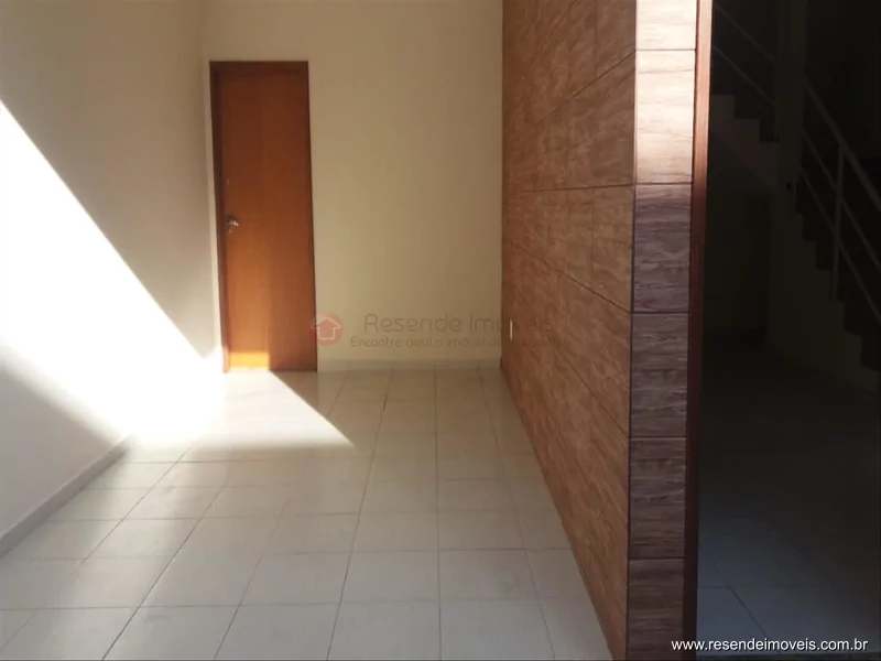 Foto 3 de 14 - Casa para aluguel em Vila Santa Cecília