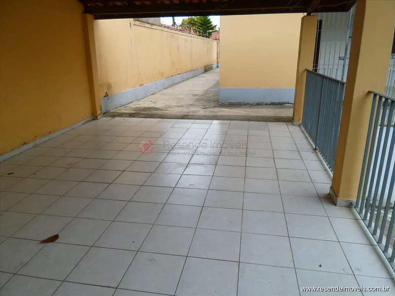 Foto 1 de 21 - Casa para aluguel em Montese