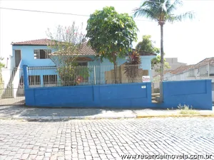 Casa para venda em Centro