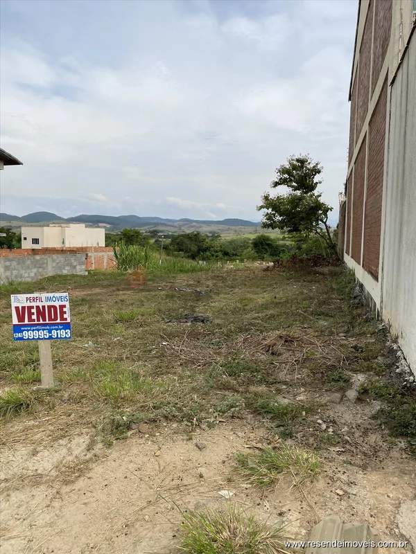 Foto 2 de 3 - Terreno para venda em Monet