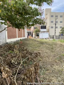 Terreno para venda em Monet