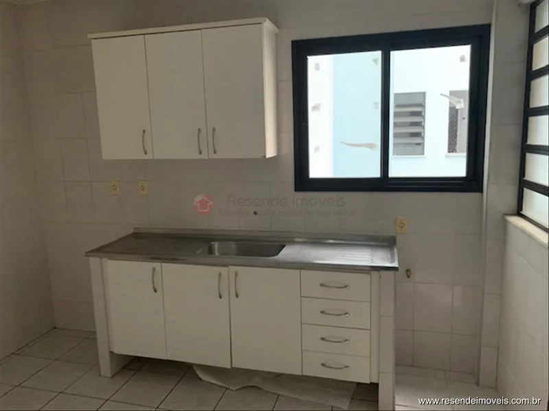Foto 1 de 17 - Apartamento para venda e aluguel em Comercial