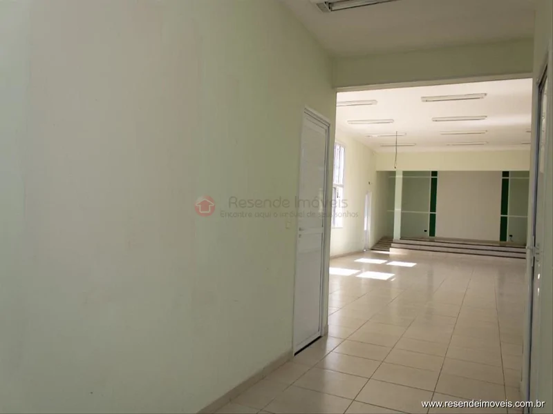 Foto 5 de 11 - Salão para aluguel em Vicentino