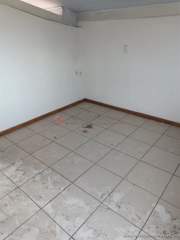 Foto 11 de 14 - Salão para venda em Morada do Contorno