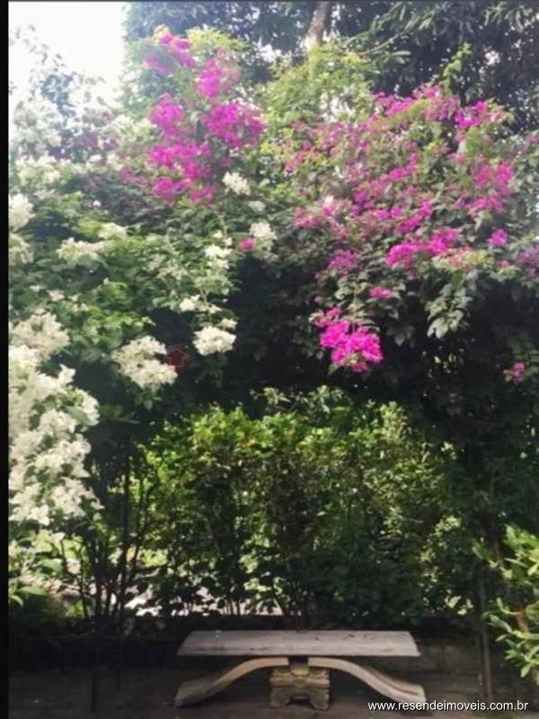 Foto 2 de 33 - Casa para venda em Jardim Brasília