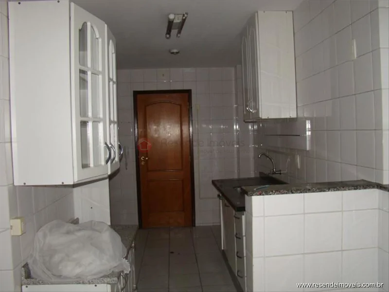 Foto 3 de 40 - Apartamento para venda em Centro