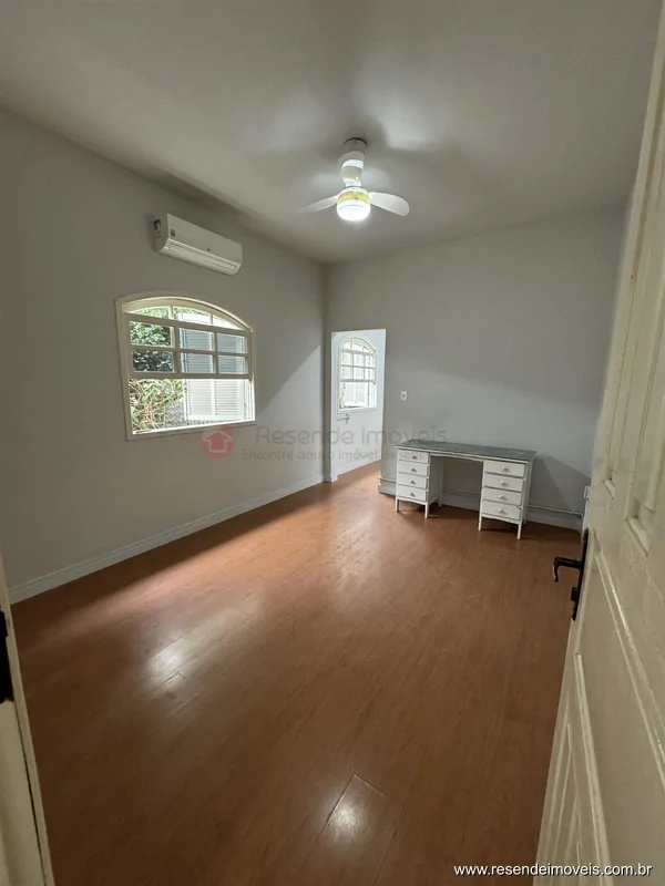 Foto 13 de 20 - Casa para aluguel em Vila Santa Cecília