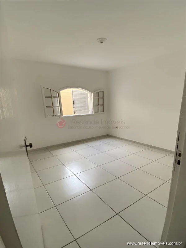 Foto 9 de 15 - Casa para aluguel em Fazenda da Barra II