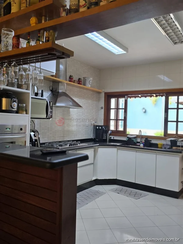 Foto 28 de 29 - Casa para venda em Jardim Tropical