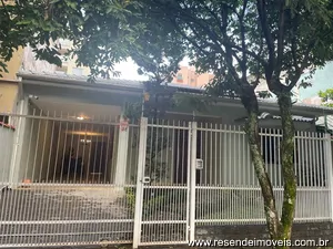 Casa para venda em Jardim Tropical