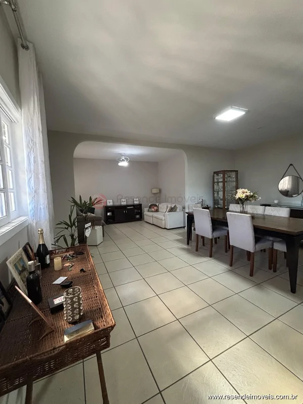 Foto 1 de 33 - Casa para venda em Jardim Brasília