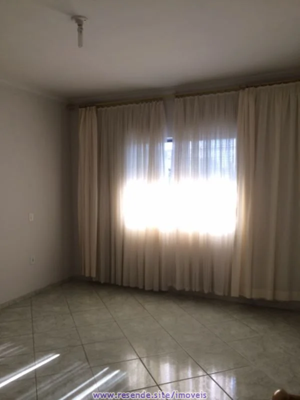 Foto 6 de 13 - Casa para aluguel em Jardim Brasília II