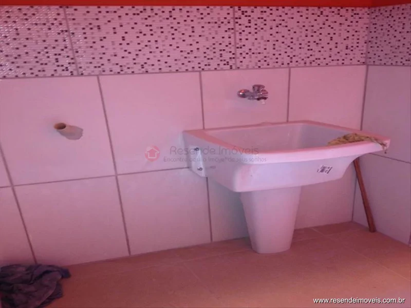 Foto 2 de 13 - Casa para venda em Jardim Aliança II