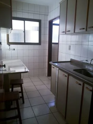 Apartamento para aluguel em Comercial