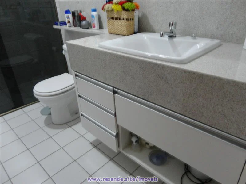 Foto 2 de 19 - Apartamento para venda em Centro