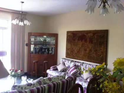 Casa para venda em Comercial