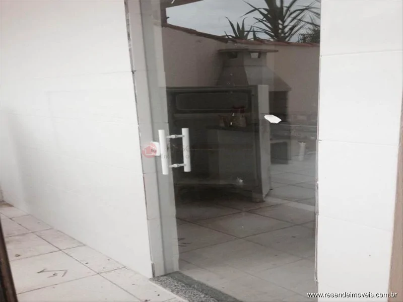 Foto 13 de 15 - Casa para venda em Morada da Montanha