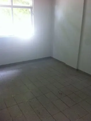 Apartamento para aluguel em Comercial