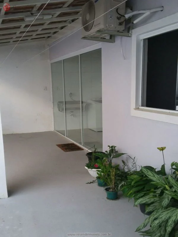 Foto 2 de 13 - Casa para venda em Parque Ipiranga II