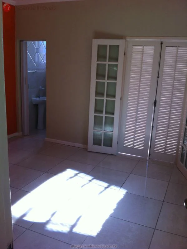 Foto 6 de 20 - Casa para aluguel em Jardim do Sol