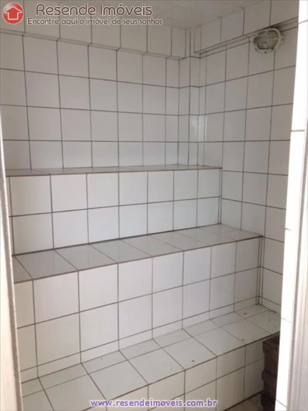 Foto 1 de 15 - Casa para aluguel em Vila Adelaide