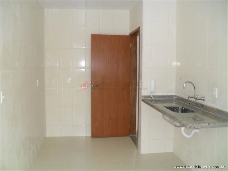 Foto 4 de 8 - Apartamento para venda em Montese