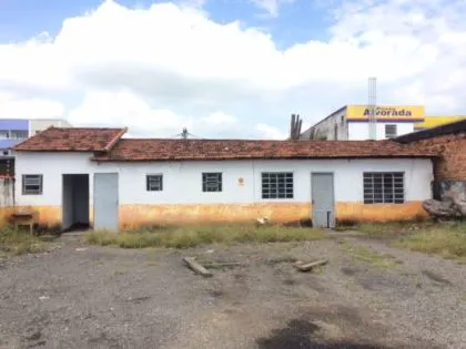 Casa comercial para aluguel em Vila Julieta