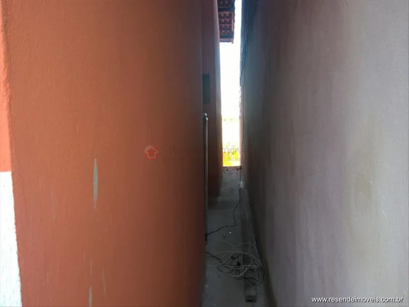 Foto 9 de 24 - Casa para venda em Parque Embaixador