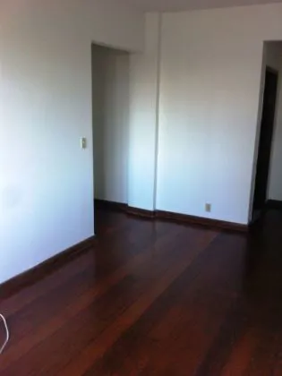 Apartamento para aluguel em Comercial