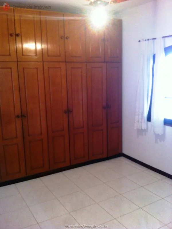 Foto 2 de 21 - Casa para aluguel em Vila Verde