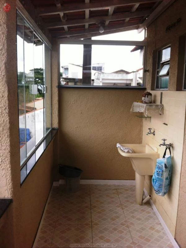 Foto 8 de 21 - Casa para aluguel em Vila Verde