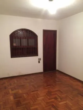 Casa para aluguel em Vila Hulda Rocha