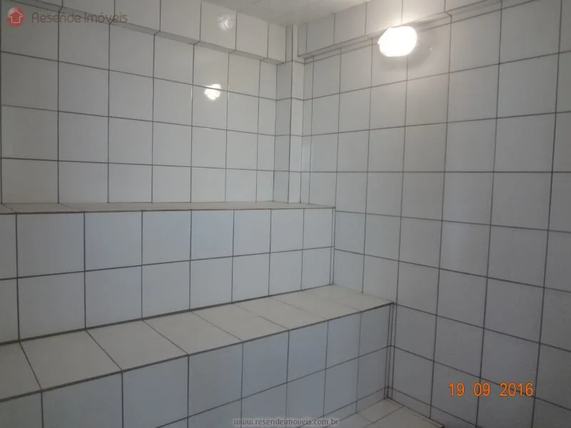 Foto 11 de 18 - Casa para aluguel em Vila Adelaide