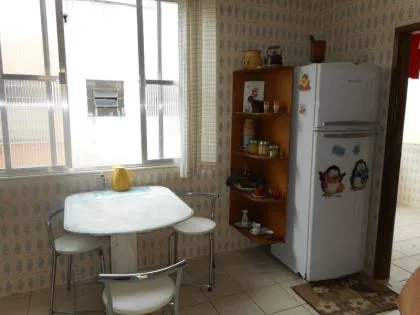 Casa para aluguel em Jardim Tropical