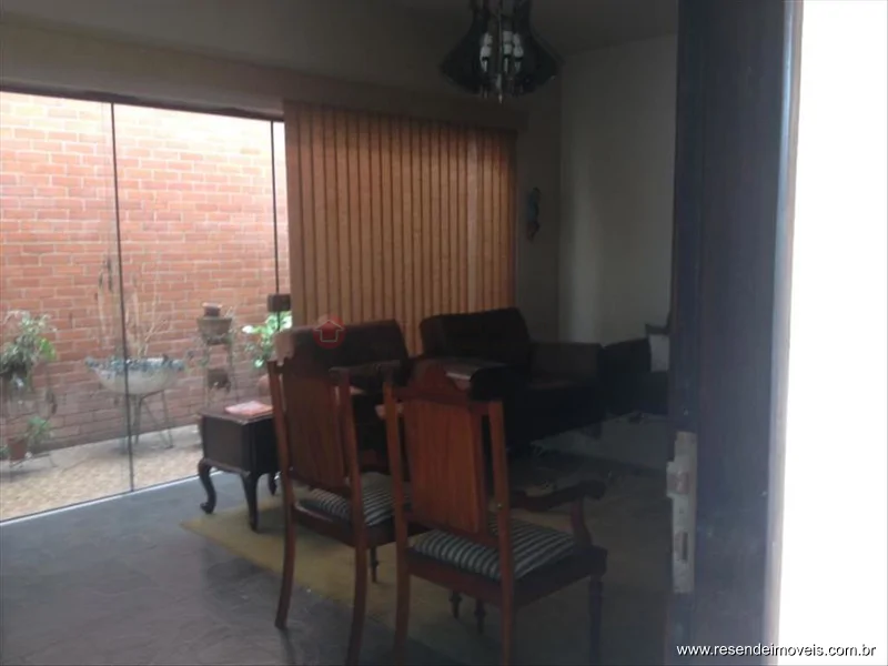 Foto 2 de 16 - Casa para venda em Jardim Brasília