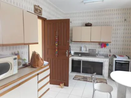 Casa para aluguel em Jardim Tropical