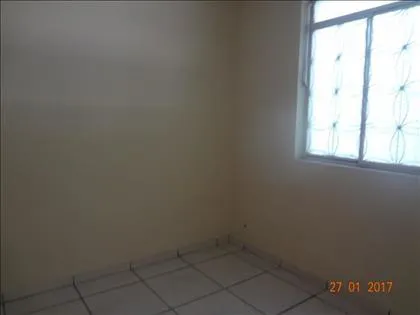 Casa comercial para aluguel em Centro