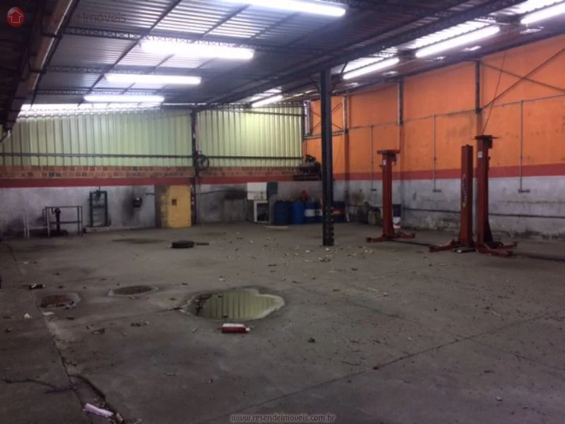 Foto 1 de 3 - Galpão para aluguel em Comercial