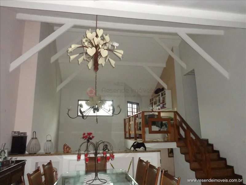 Foto 10 de 14 - Casa para venda em Casa da Lua