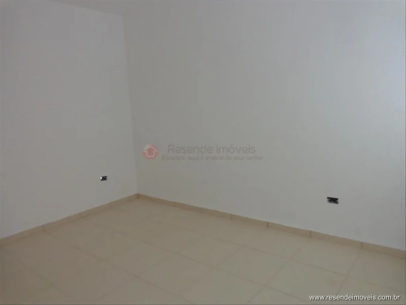 Foto 9 de 11 - Casa para venda em Parque Embaixador