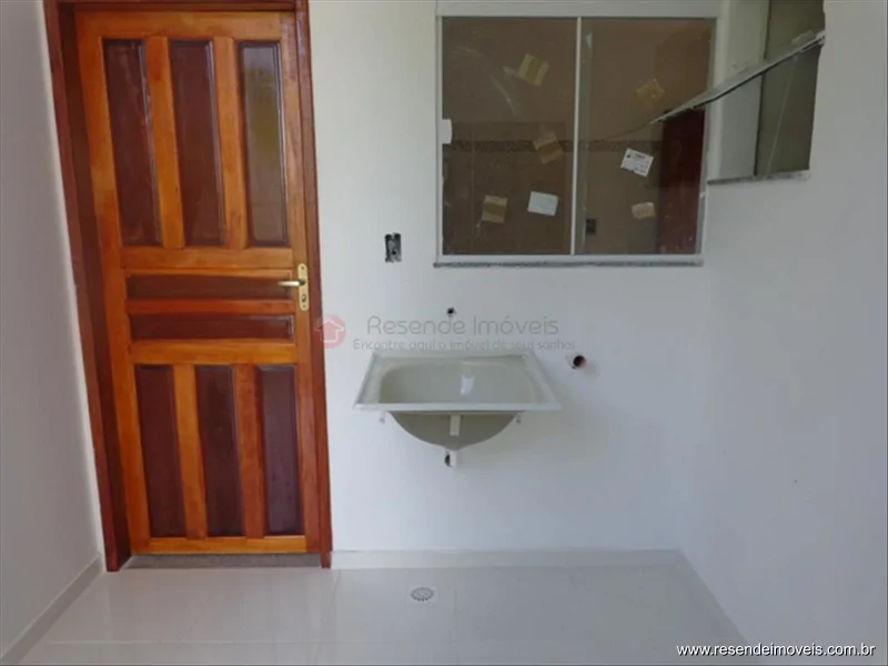 Foto 3 de 11 - Casa para venda em Parque Embaixador