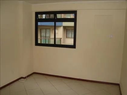 Apartamento para aluguel em Comercial
