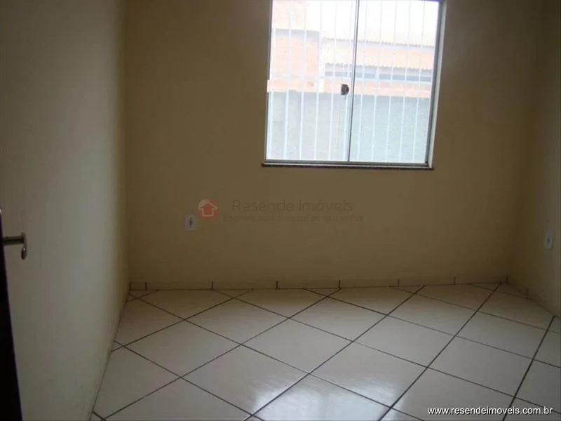 Foto 9 de 12 - Casa para venda em Monet