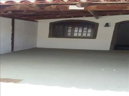 Casa para aluguel em Surubi