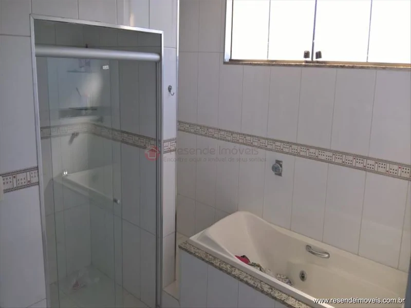 Foto 32 de 45 - Casa para venda em Jardim Brasília