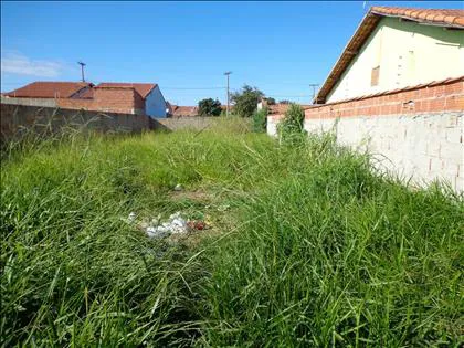 Terreno para venda em Jardim Aliança II