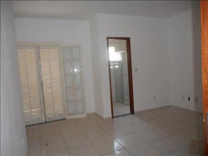 Casa para venda em Montese